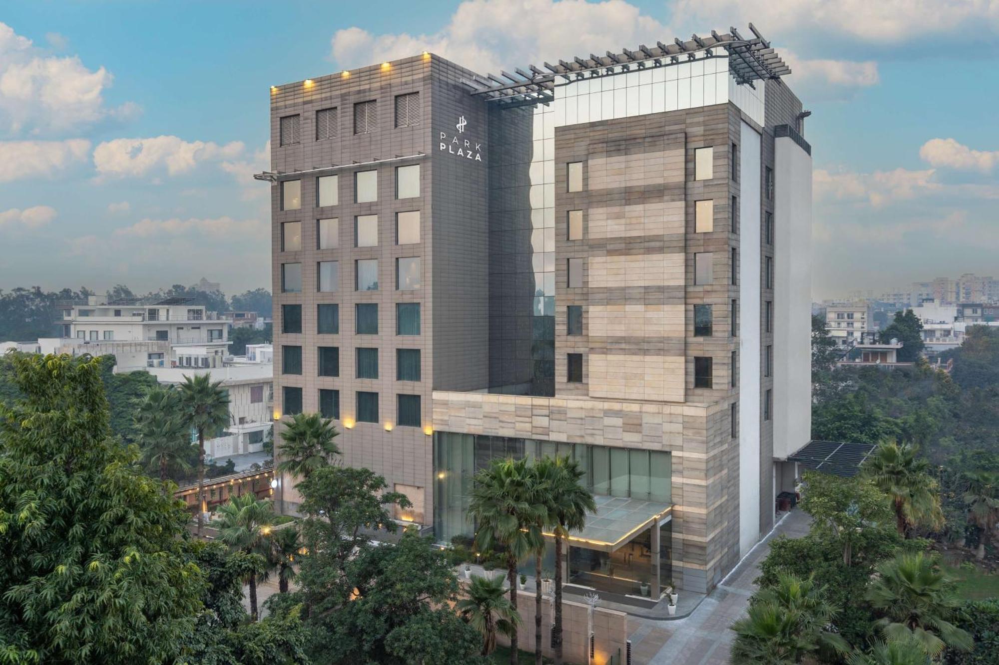 Hotel Park Plaza Faridabad Exteriér fotografie