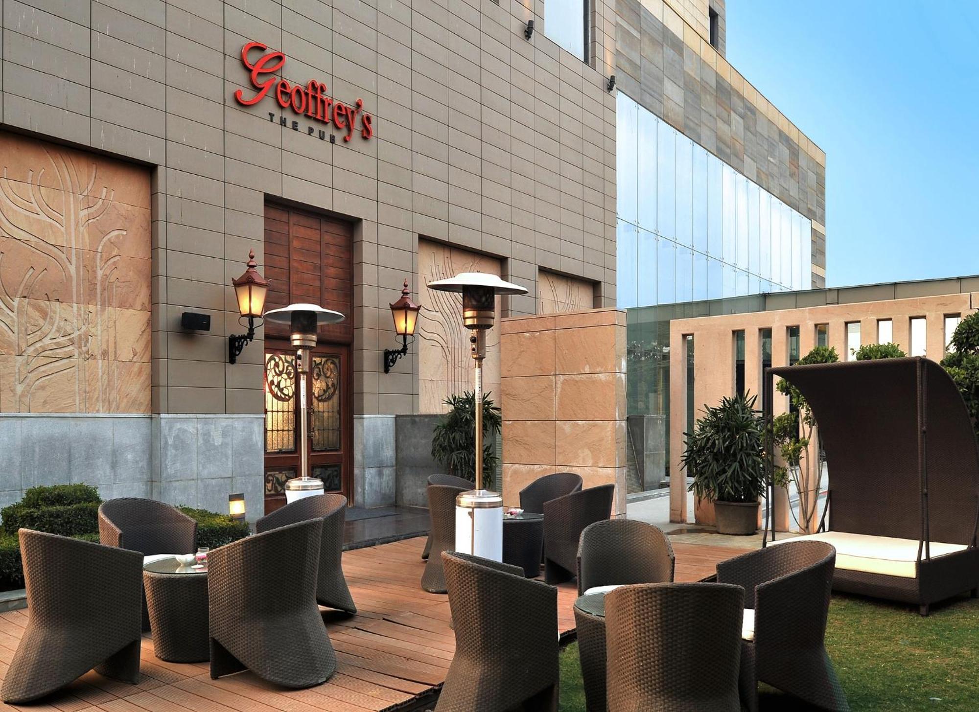 Hotel Park Plaza Faridabad Exteriér fotografie