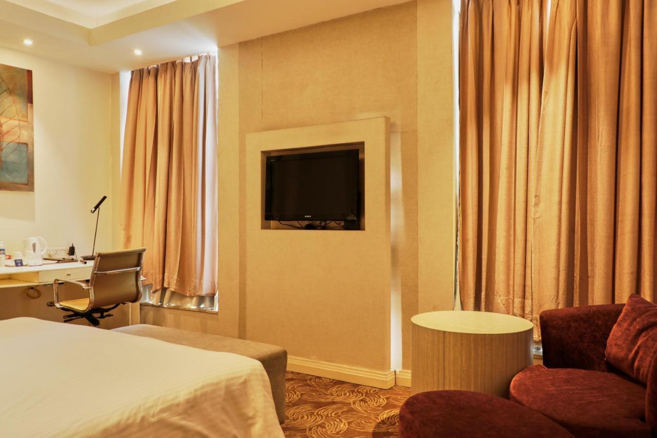 Hotel Park Plaza Faridabad Exteriér fotografie
